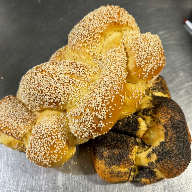 Challah — Raisin / Seeds (braided)