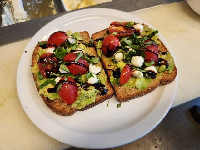 Caprese Avo Toast